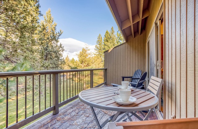 Location and Privacy in Upper-Level Condo with Mt. Bachelor Village Amenities!