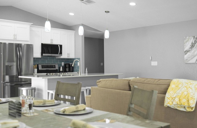LOCATION LOCATION!! Cozy family friendly getaway in the heart of Tampa