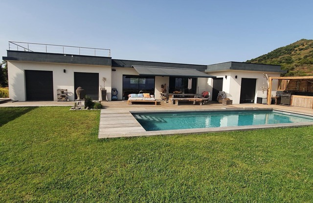 Location Villa sur les Hauteurs D'ajaccio à 5 Minutes de la Ville