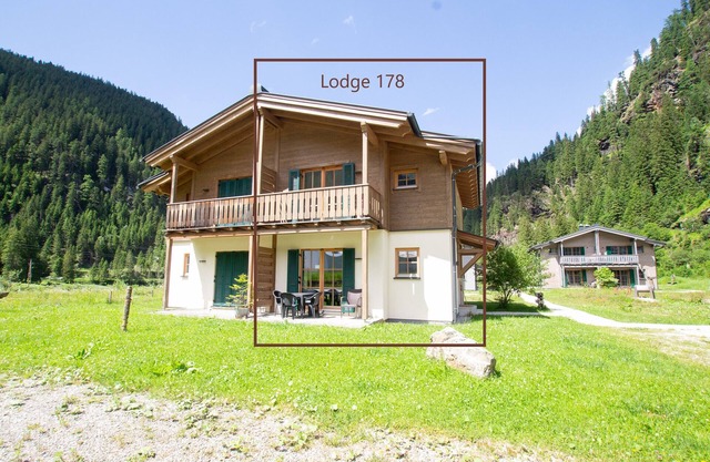 Lodge Adlerhorst 178 im Tauerndorf Enzingerboden