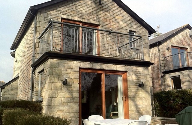 Lodge at St Mellion Golf Resort with free golf, swimming, sauna & gym