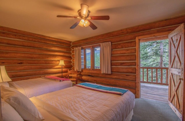 Lodge Double Queen Longs Peak View
