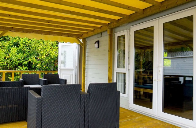 Lodge in Duinhoeve near Dunes & Playground