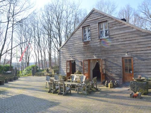 Lodge Maasduinen near National Park