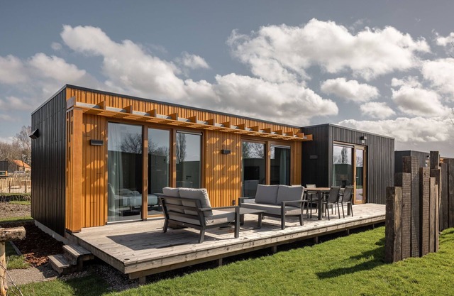 Lodge near Brouwersdam & North Sea Beaches