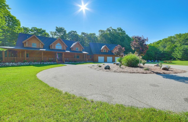 Lodge on 104 Acres w/Fire Pit in Boyne City