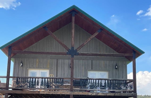 Lodge style home with views of Centennial Valley close to Deadwood.