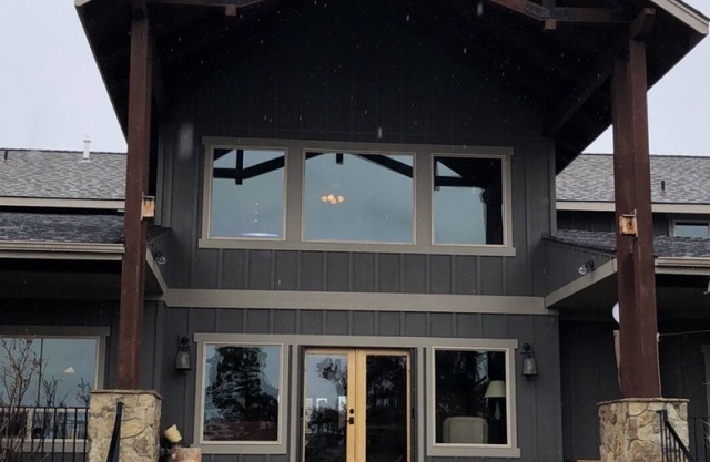 Lodge Style living at Smith Rock