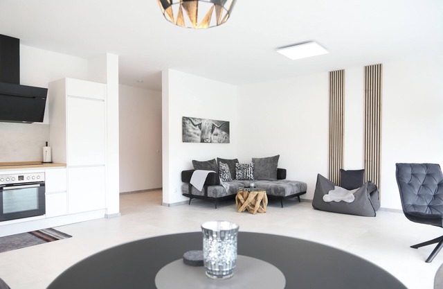 Loft 6 with fantastic panoramic view of the Moselle, near Elz Castle, hiking paradise & sauna
