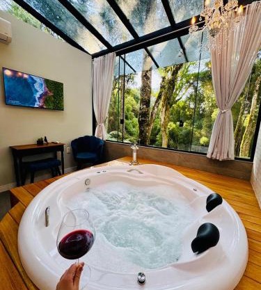 Loft com Hidromassagem e Piscina Privativa