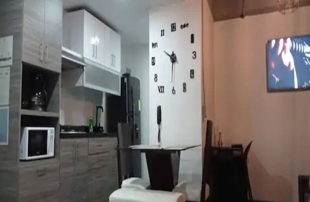 Loft Signature, one room, close to the Metro. Simply beautiful.