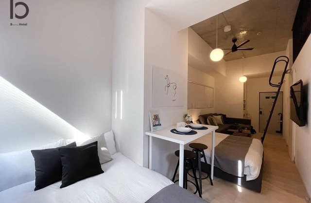 Loft Studio Close to Peace Park & City Sights