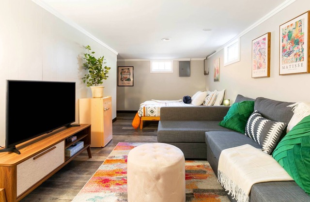 Loftium | Adorable Studio by Willamette & Clackamas River!