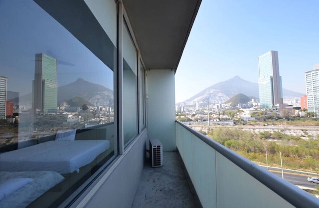 LoftStudio - Comfortable & Excellent Location in Monterrey /Gym & Pool