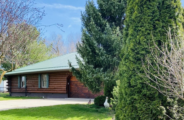 Log Cabin Haus in Amish Country nShipshewana, Indiana