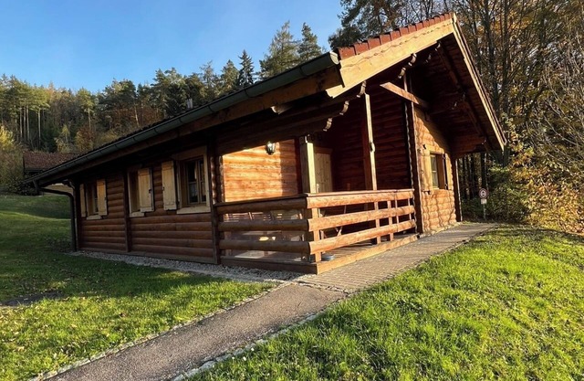 Log cabin Holzzeit for families, couples, vacationers with pets