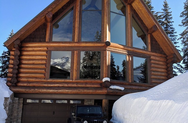 Log Cabin Living In Snoqualmie Pass