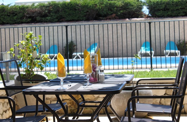 Logis Hôtel Acotel