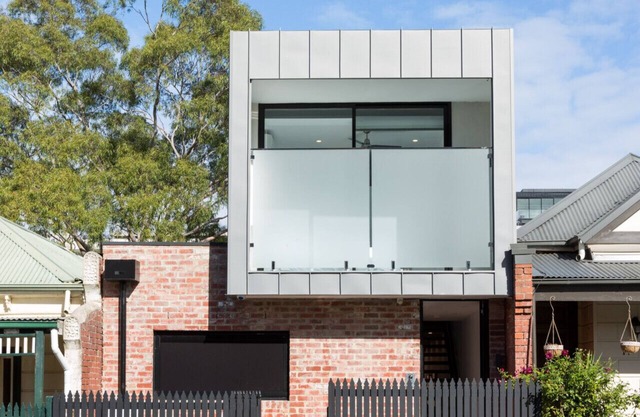 Lola - Three Levels of Style with Rooftop Terrace