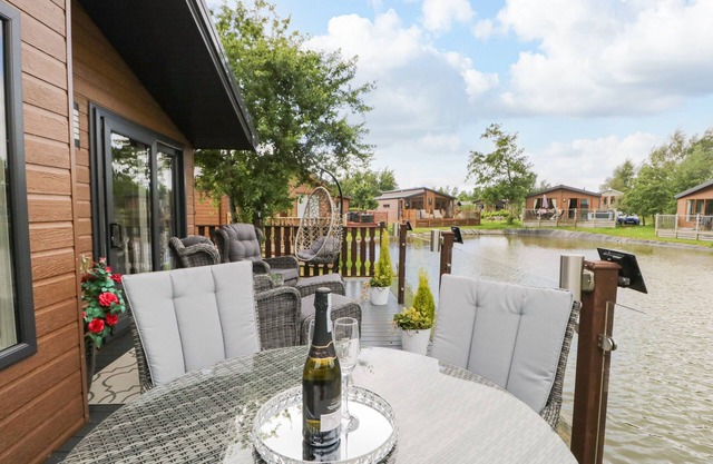 Loluke Lodge on The Lake