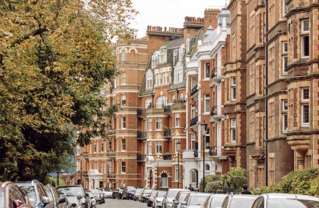 London Chelsea, Big 2 People Studio Apartment
