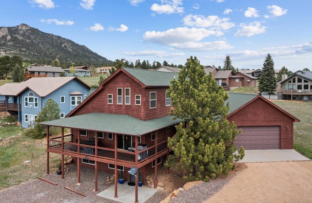 Lone Pine: A Stunning Mountain Retreat