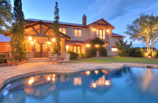 Lonesome Wind Ranch: A Luxurious South Texas Ranch Estate