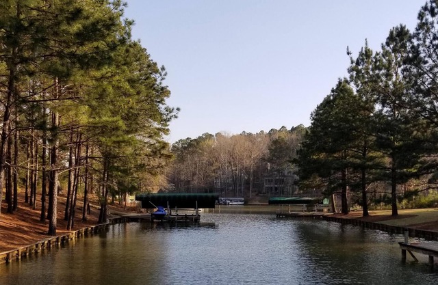 Long-term rental only min stay of 30 days or short-term from April 1-15 Masters