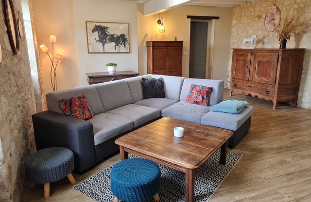 Longere en pierre: country house