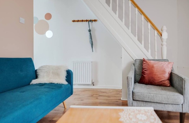 Longford · Aigburth Terrace, Sleeps 6 | Pass the Keys