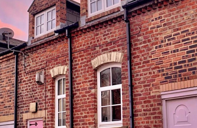 Longsands Hideaway 2-Bed Cottage - Sleeps 4