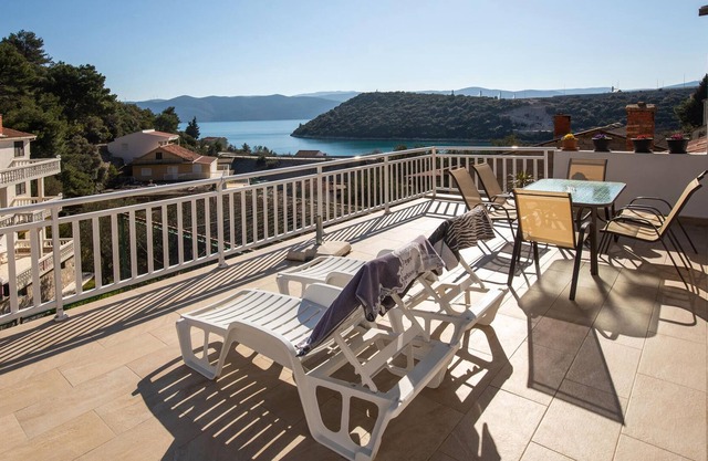 Look forward to a fantastic sea panorama and a magnificent view of the countryside in this vacation