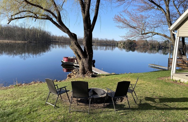 Loon Landing - A Quiet Northwoods Cabin on Chain Lake - New Auburn, WI