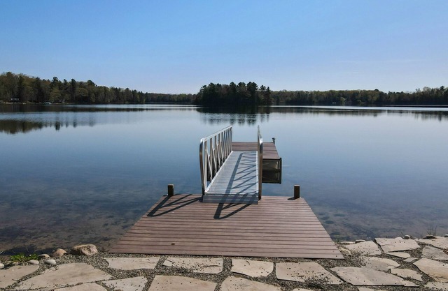 Loons Landing - Relax on the lake, your perfect Traverse City retreat.