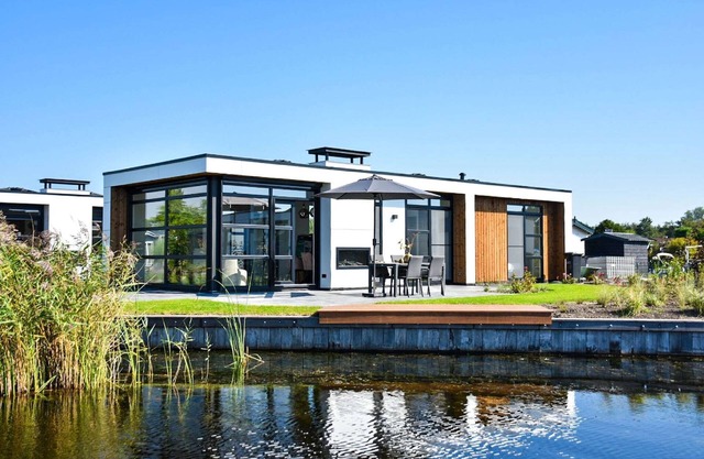 Loosdrecht Water Villa