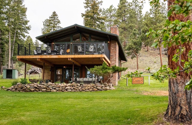 Lorelei Creek Cabin at Canyon Ferry Lake