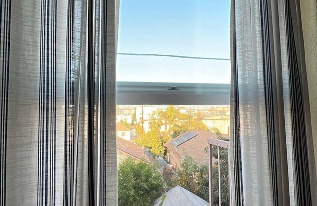 Los Angeles Getaway! Close to Downtown!