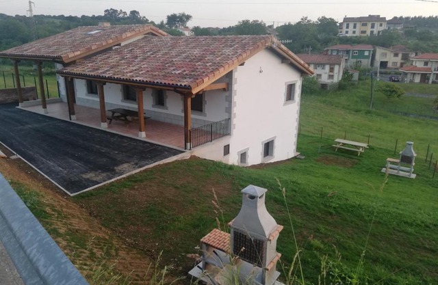 Los fresnos de ribadesella 4 personas
