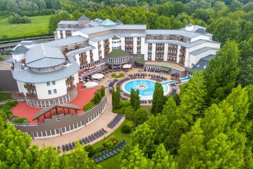 Lotus Therme Hotel & Spa