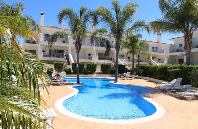 Lotus Villa V5 com piscina comum - Boliqueime, Algarve