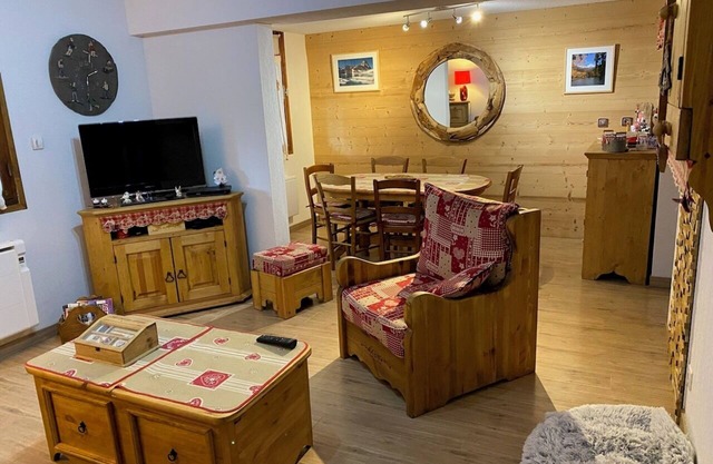 Loue Spacieux Appartement Équipé Montagne Dans la Station le Sauze/Super Sauze