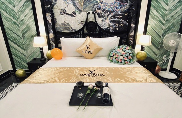 Love Luxury Hotel Vuon Lai