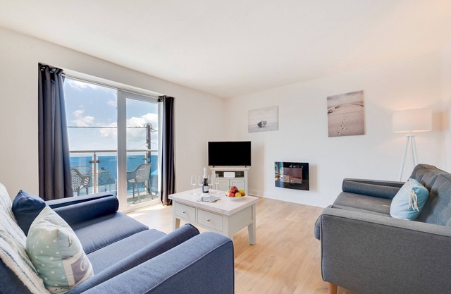 Loveday - Two Bedroom Apartment, Sleeps 4