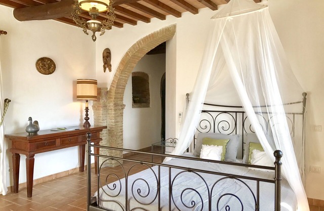 LOVELY APARTMENT ANTICO with * AIRCO * - 2 BEDROOMS - KITCHEN - LIVING