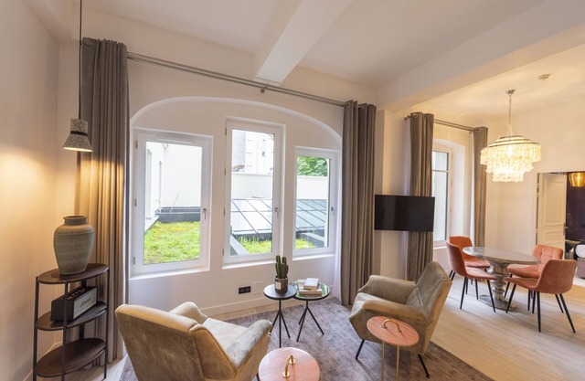Lovelace, 4 stars Residence, Luxury at 50 meters from the Champs-Elysées