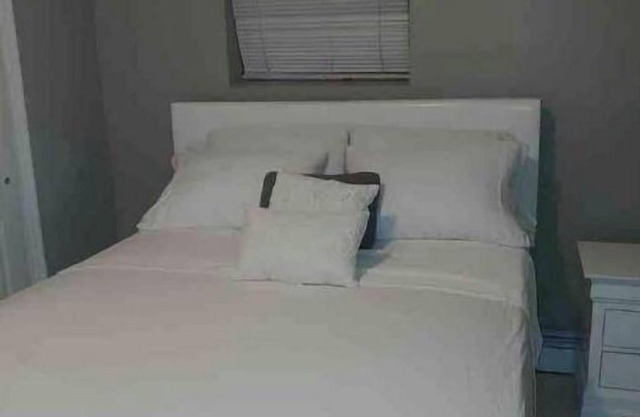 LOVELLY ONE BEDROOM APARMENT IN WHITESTONE