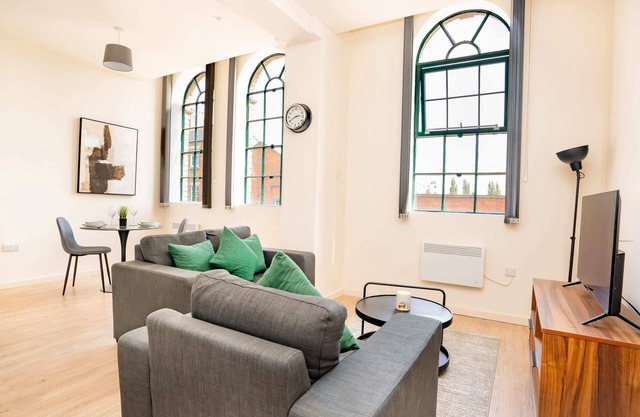 Lovely 1 Bed Apartment in Central Newark