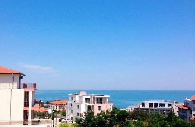 Lovely 1-bedroom vacation home 350m from beach
