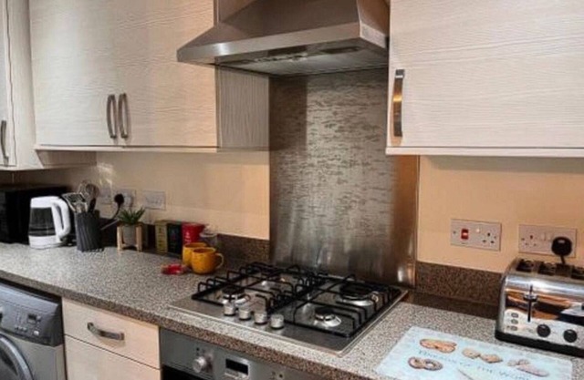 Lovely 2-bedroom apartment with WiFi in Warrington