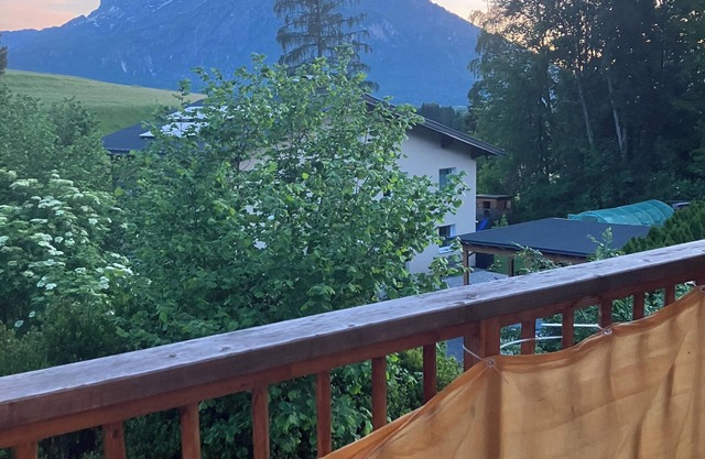 Lovely 2-bedroom apartment with mountain view in picturesque Puch